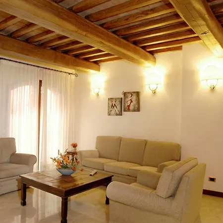 Accademia 3*