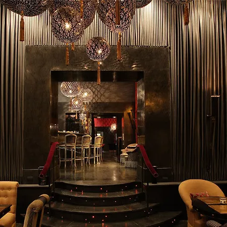 Baglioni Regina - The Leading Of The World