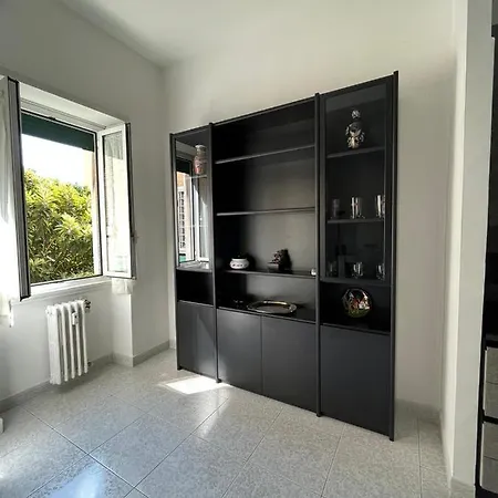Vacanze Romane Apartment *
