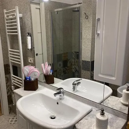 Apartment Gallia 60 Rome