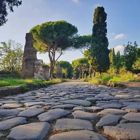 Rooftop Appia Antica,silenzioso Riservato Two Bedrooms Two Bathrooms Rome