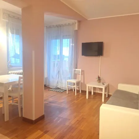 Tiburtina Apartment