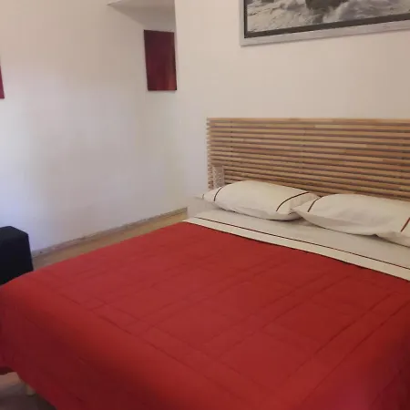 Rizzola Casa E Per Vacanze
