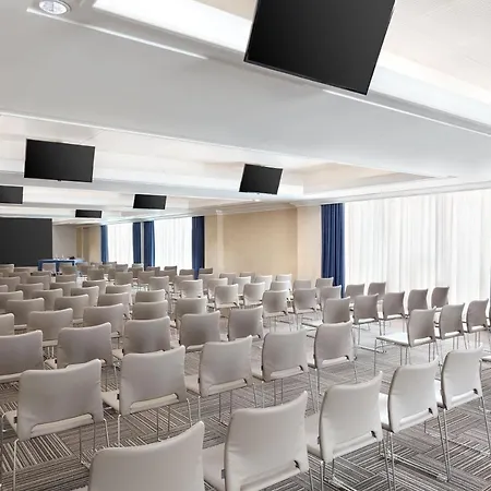Hotel Courtyard By Marriott Park Roma