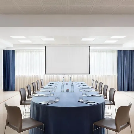 Courtyard By Marriott Park 4* Roma