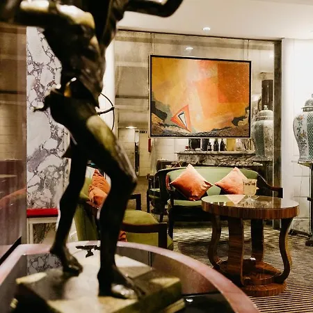 Lord Byron - Small Luxury Of The World Hotel