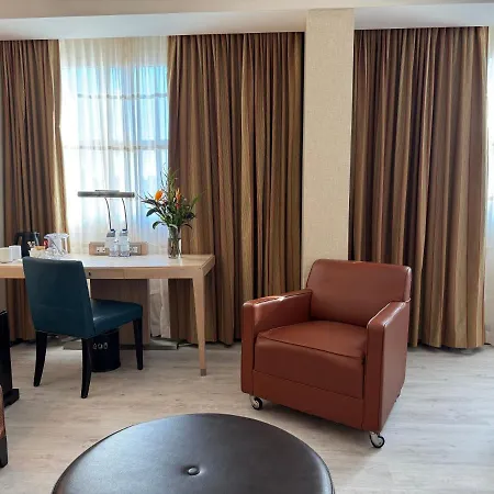 Hotel Sheraton Parco De Medici 4*