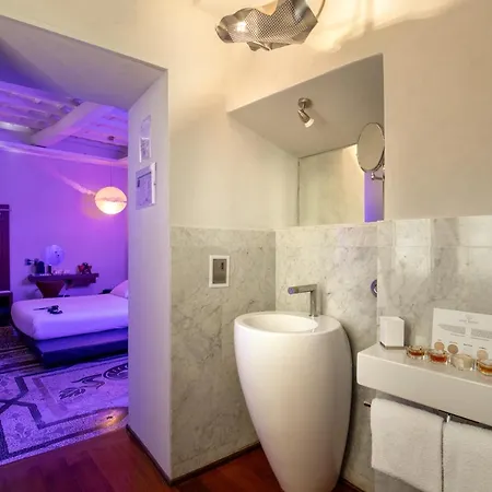 Suitesistina For Brave Lovers Bed & Breakfast Roma