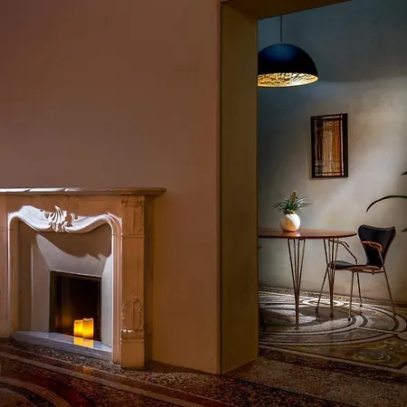 Suitesistina For Brave Lovers Bed & Breakfast 3*