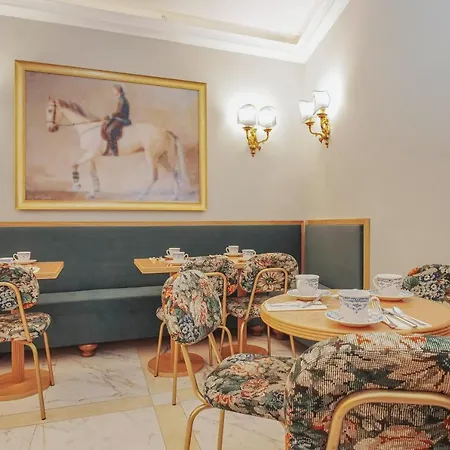 Palazzo Dei Cardinali Hotel Rome