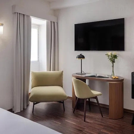 Maison Piazza Di Spagna Esperienze Hotel 4*