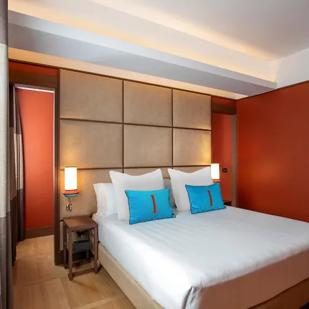 The Independent 4*