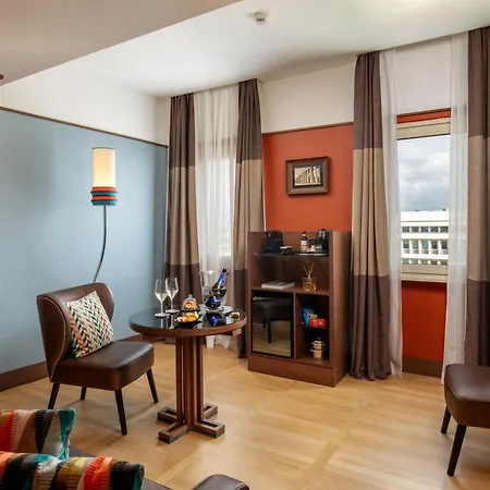 The Independent Hotel 4*
