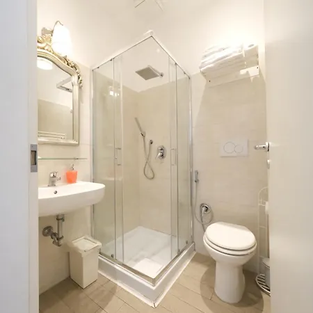 Guest house Roman Forum Holiday Termini Rome