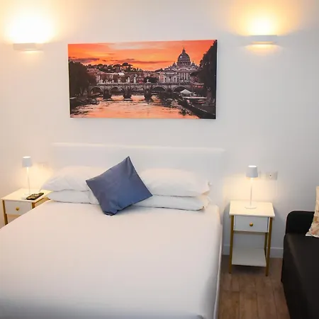 Bq House Colosseum Luxury Rooms Bed & Breakfast 3*