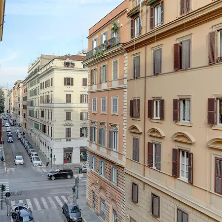 Claudia House Termini Bed & Breakfast Rome