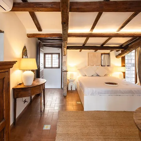 Navona Luxury Terrace Apartment - 12 Guests * Rome