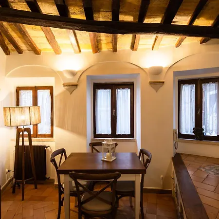 Navona Luxury Terrace Apartment - 12 Guests Apartment