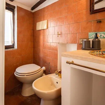 Navona Luxury Terrace Apartment - 12 Guests