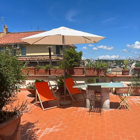San Saba Roof Garden