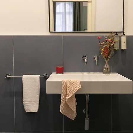 Passepartout Guest house *