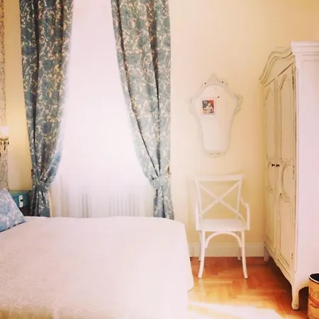 Bed & Breakfast 30 Rome