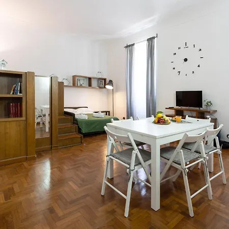 Vatican Borgo Pio Apartment *