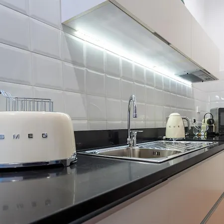 Apartment Pgrhome Croce Rome