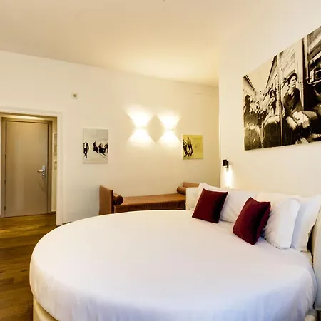 Piazza Farnese Luxury Bed & Breakfast 2*