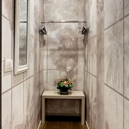Piazza Farnese Luxury 2*