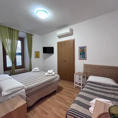 Maison Vaticana Guest house Rome