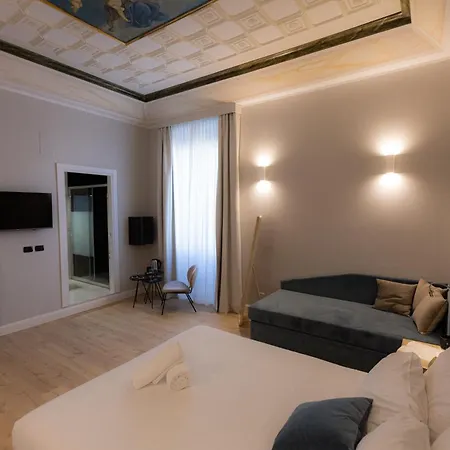 Relais At Via Veneto 2*