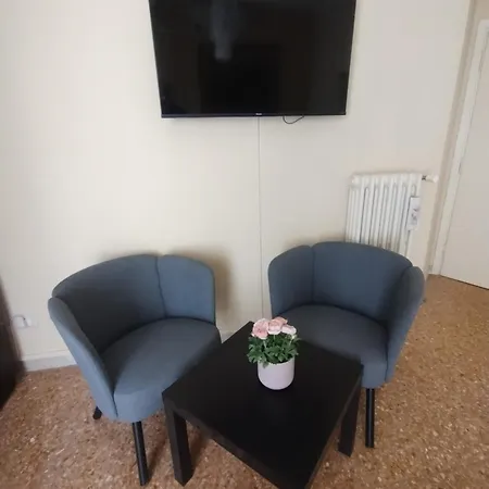 Fiore Cinecitta Apartment *