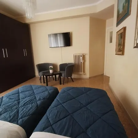 Apartment Fiore Cinecitta Rome