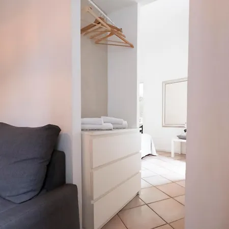 Santonofrio Apartments Apartment
