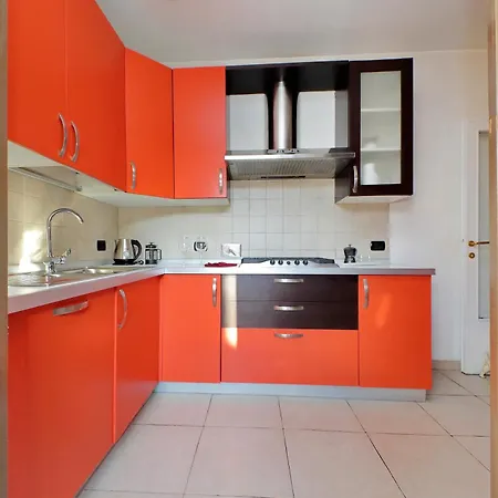 Amleto Apartment *