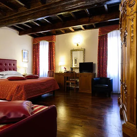 Domus Julia Roma
