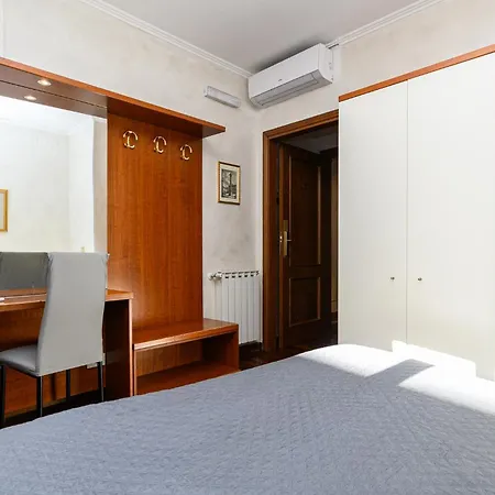 Domus Julia 3* Roma