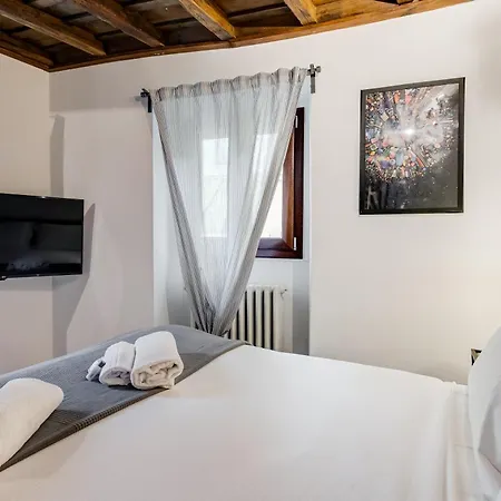 Chiavari Apartment Rome