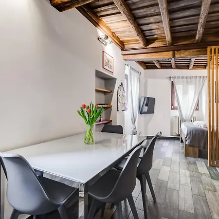 Chiavari Apartment