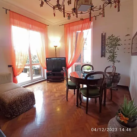 Fiore Apartment *