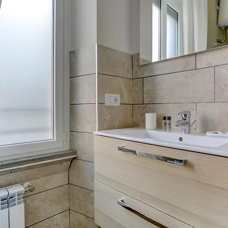 Santi Quattro - Colosseo Apartment