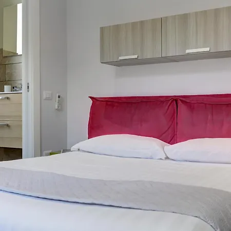 Apartment Santi Quattro - Colosseo Rome