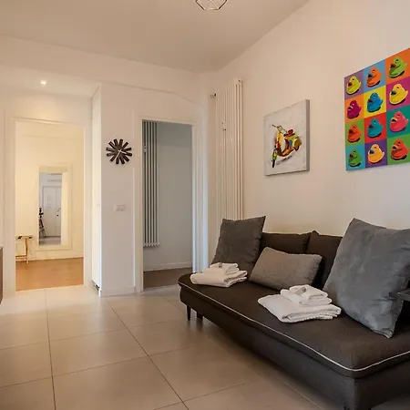 Elisa Sistine Chapel Apartment Rome