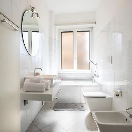 Apartament Il Principe - Luxury Boutique Near The Colosseo *