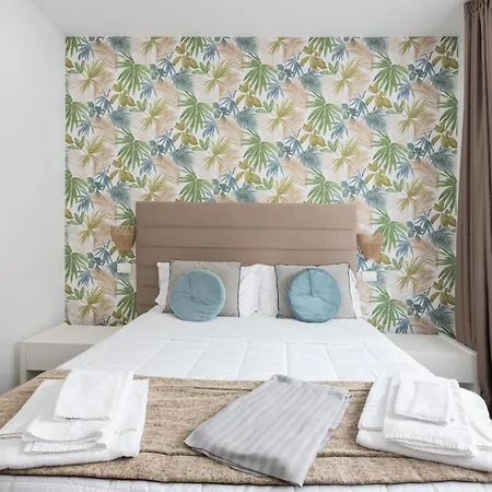 Guest house 247 Luxury Trastevere 2*