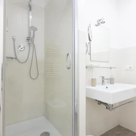 Guest house 247 Luxury Trastevere 2*