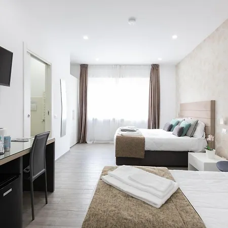 Guest house 247 Luxury Trastevere 2*