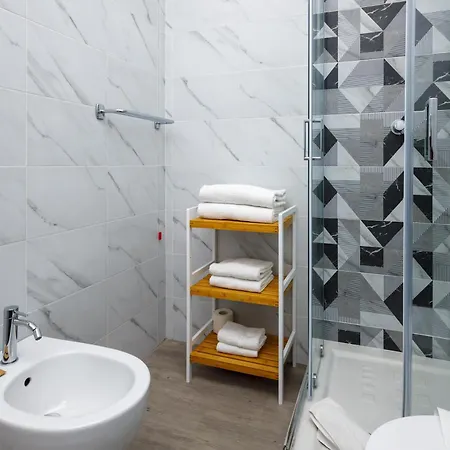 Crossroad Hotel 3*