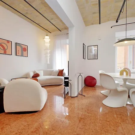 Ych-lussuoso Al Colosseo Apartment